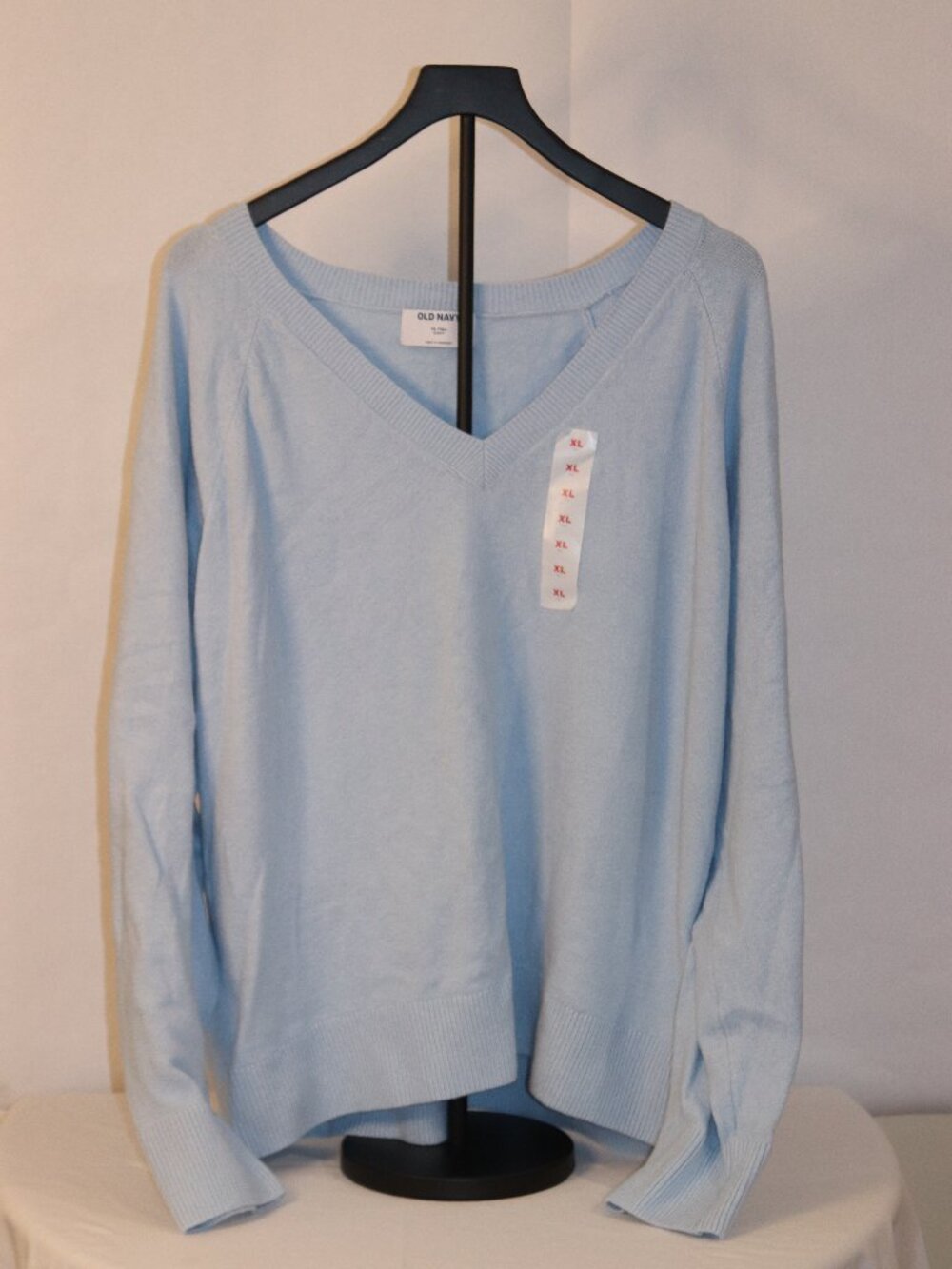 Old Navy V-neck Sweater Sz XL Tall